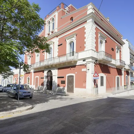 Palazzo Della Torre 202- Modern Historic Appartement Bari