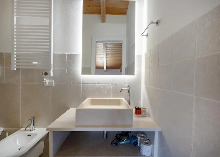 Palazzo Della Torre 202- Modern Historic Bari