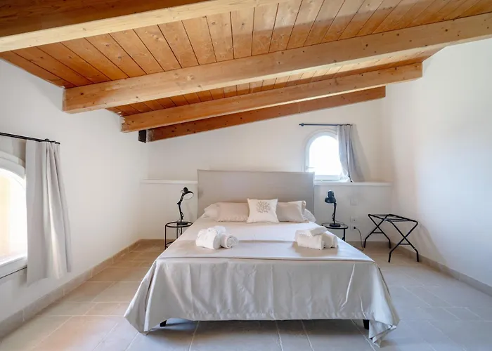 Palazzo Della Torre 202- Modern Historic Appartement Bari