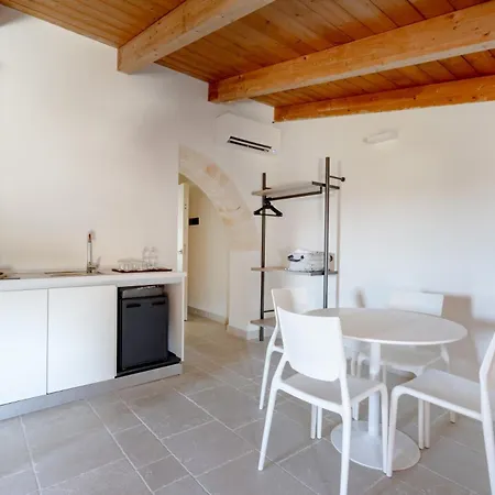 Apartment Palazzo Della Torre 202- Modern Historic Bari