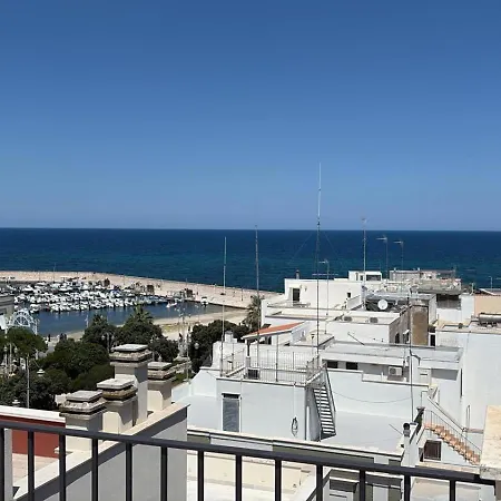 Palazzo Della Torre 202- Modern Historic Apartament Bari