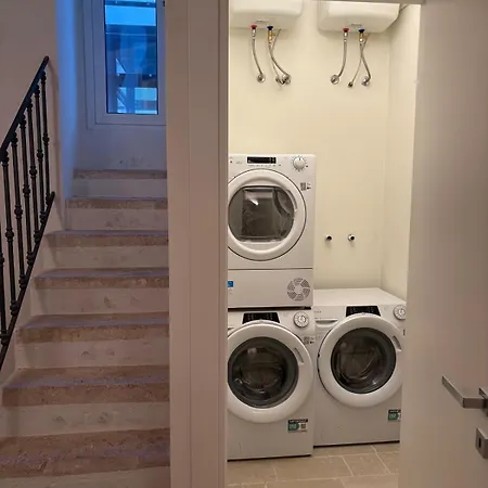 Palazzo Della Torre 202- Modern Historic * Bari